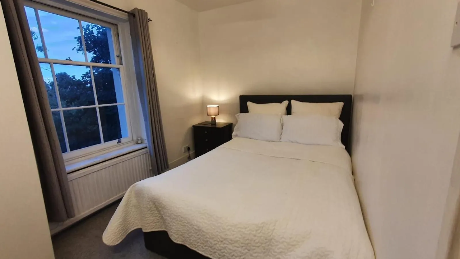 Hill House Second Bed and Breakfast London Bed & Breakfast