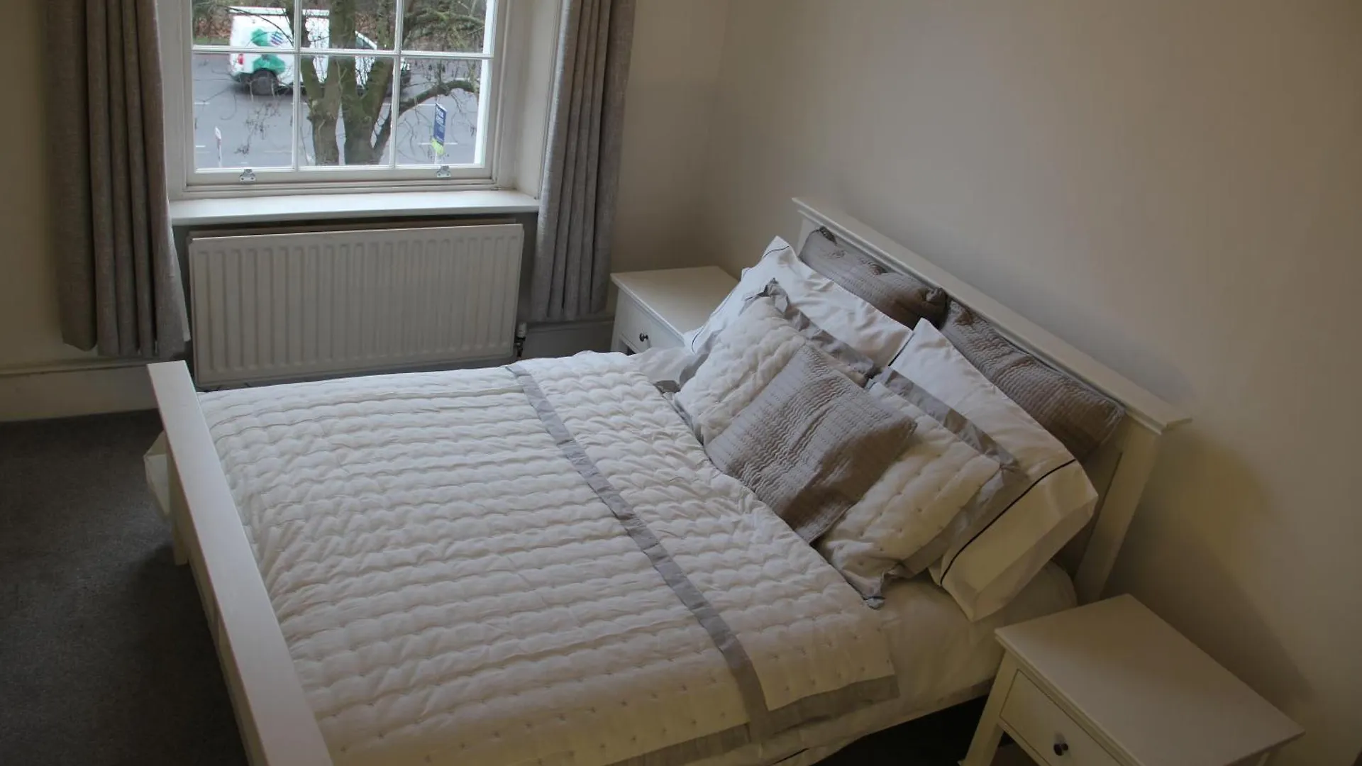 Hill House Second Bed & Breakfast London